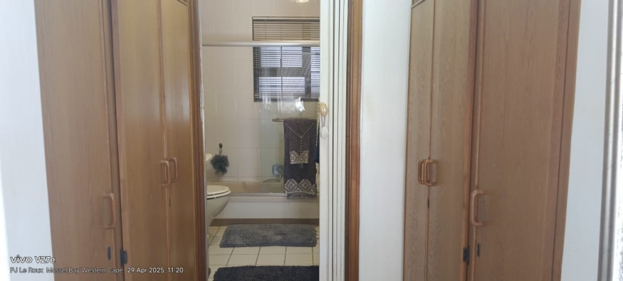 3 Bedroom Property for Sale in Mossel Bay Central Western Cape